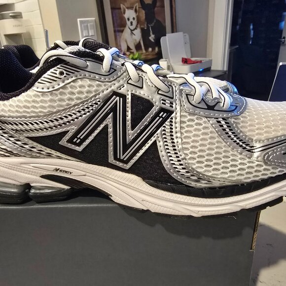 New Balance 860v2 Black White ML860XD-D MENS 10.5 RUNNING TRAINER SNEAKER NEW - Picture 3 of 7